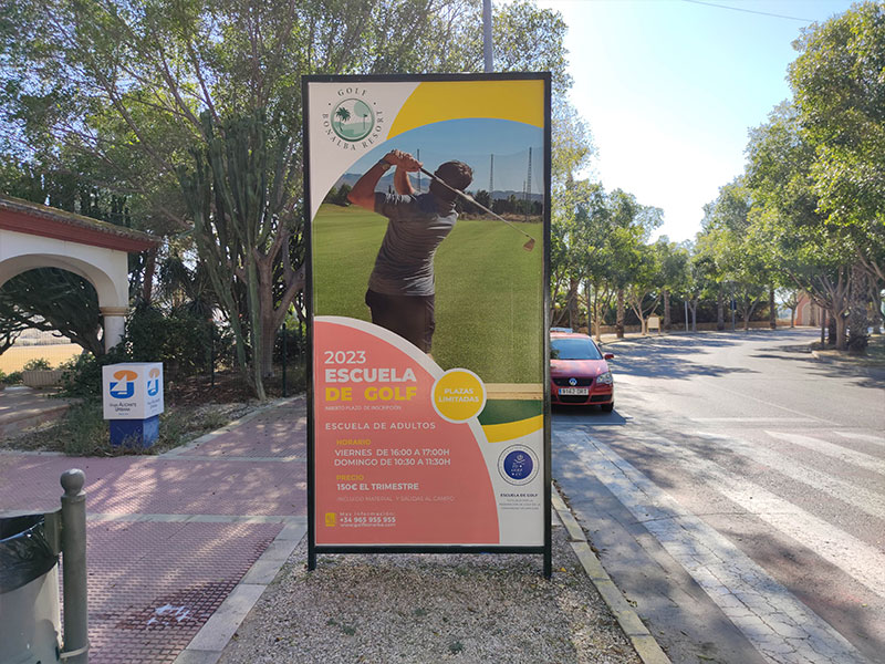 Carteles y vallas en Alicante