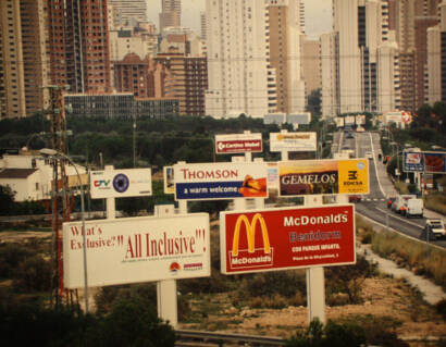 Carteles y vallas en Alicante